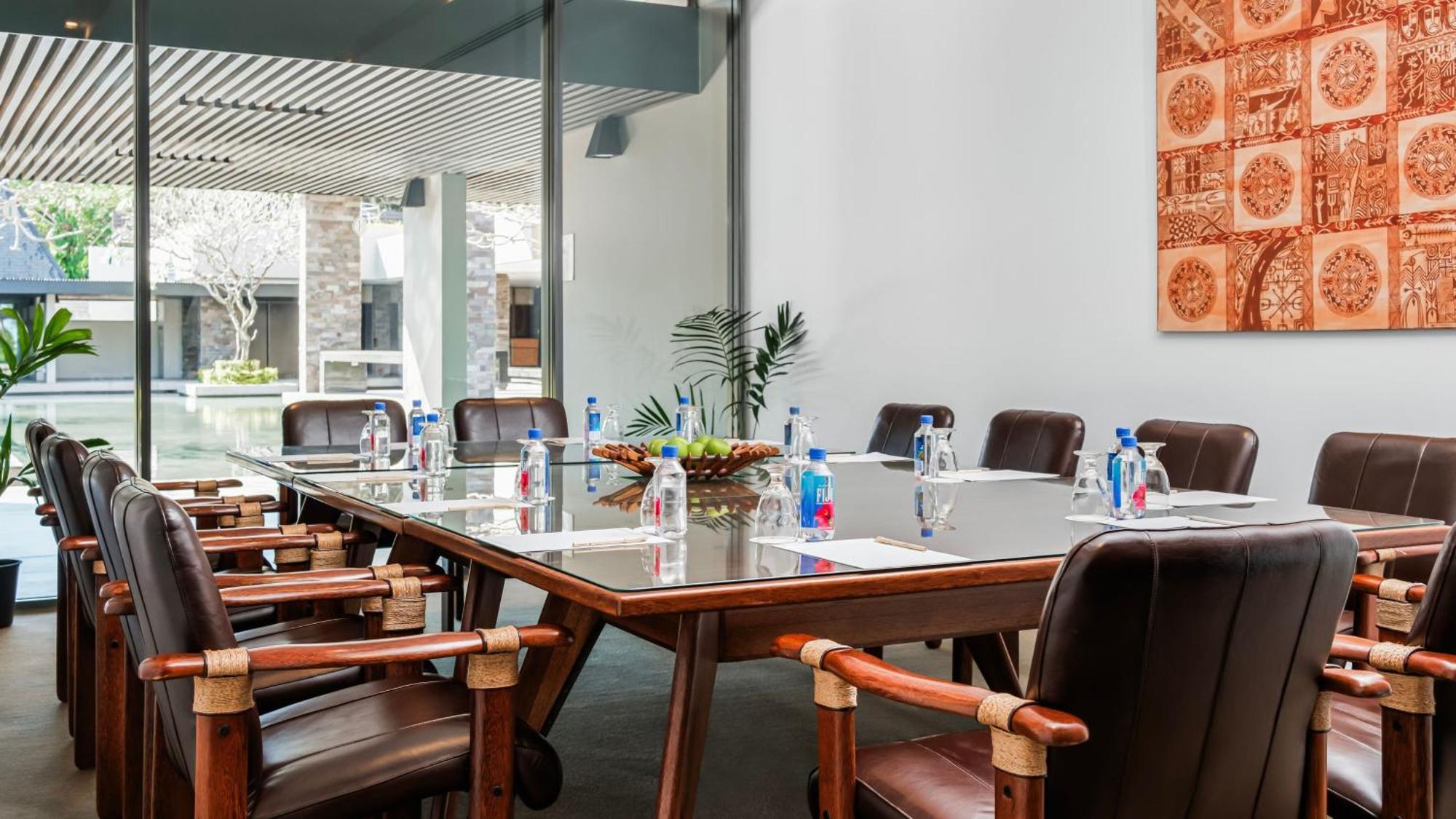 Intercontinental Fiji Golf Resort & Spa By Ihg Natadola Exterior foto Meeting room at the hotel